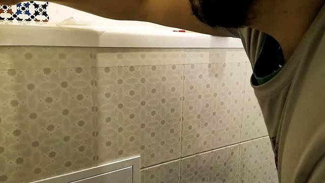 Как сделать красивый стык между ванной и плиткой смотреть онлайн