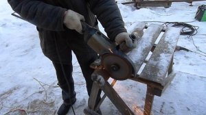 Как болгаркой ровно отрезать заготовку большого диаметра