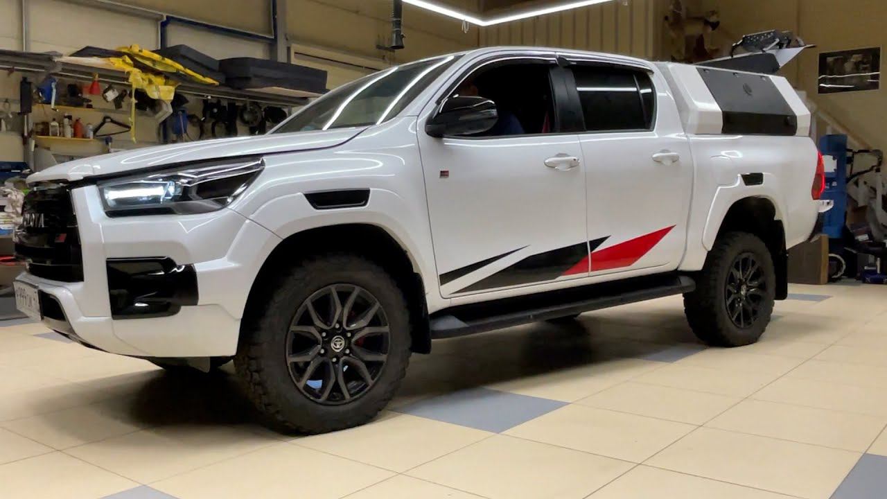 TOYOTA Hilux: 220V, Пневма, быстрый компрессор с ресивером (работы по установке доп оборудования).