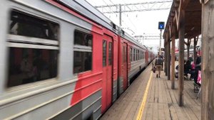 ЭД4М-0304 и Опытный ЭД4М1-0008 На станции Ольгино