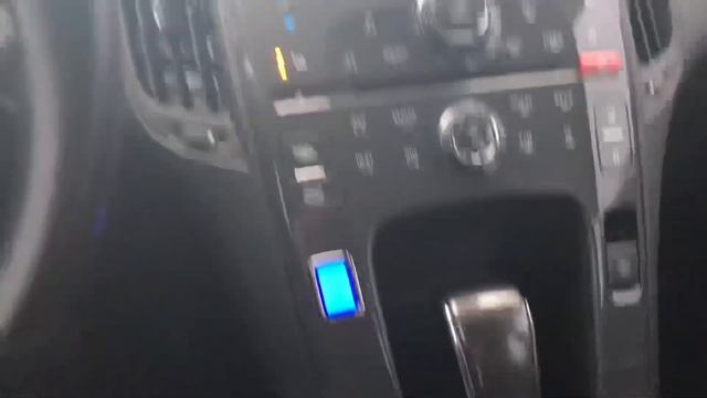 2013 Chevy Volt смотреть онлайн