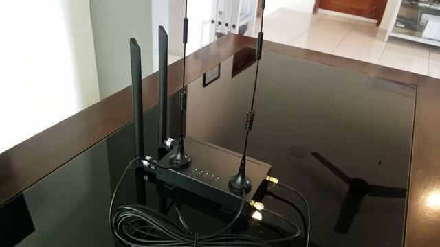 LTE Multi-WAN Router Walk-around