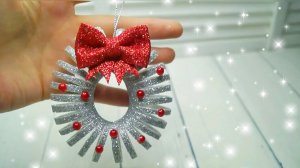 Как сделать елочное украшение из глиттерного фоамирана?