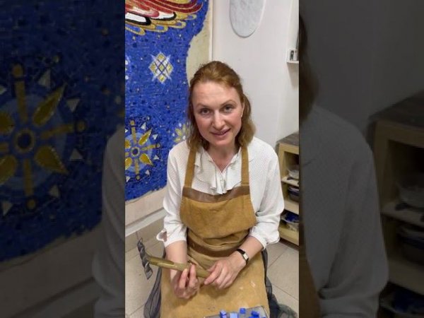 В мастерской мозаичиста