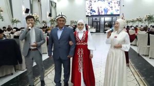 Акжол&Айсаба кыз узатуу ыры . АкАйс тобу.