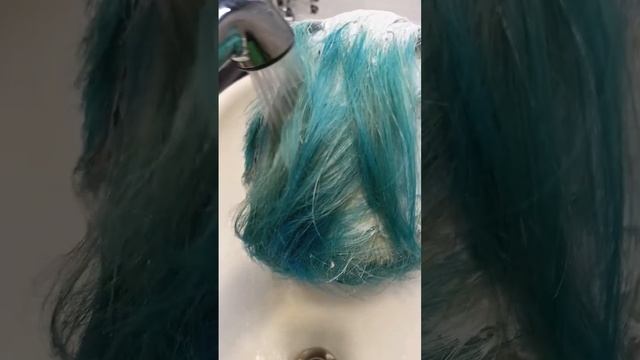 Bad Girl.Яркие волосы.Синие волосы. Красим волосы. Часть 1 смотреть онлайн