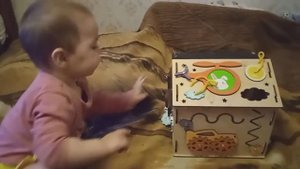 Бизиборд домик - Распаковка и сборка - Подарок на годик для малышки