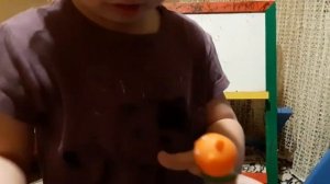 Играем вместе с Паолой и пальчиковым театром Пеппы/finger family