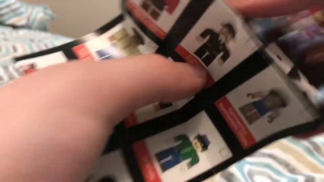 Roblox series 7 unboxing смотреть онлайн