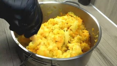 Кукурузные Лепёшки С Вкусной Начинкой? Самая Вкусная Закуска К Чаю ? Рецепт Лепешек На Сковороде