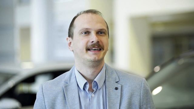 Зачем обслуживаться у официального дилера?