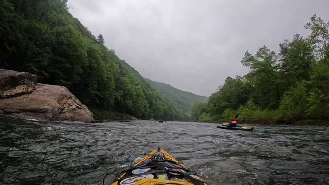 KAYAK CAMPING on the Greenbrier River смотреть онлайн