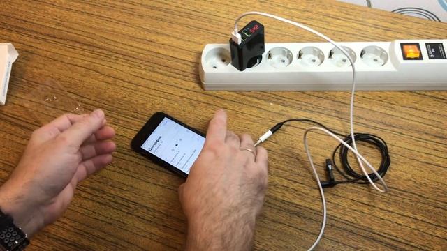 ПЕРЕХОДНИК для iPhone и прослушиваем музыку или записываем звук.