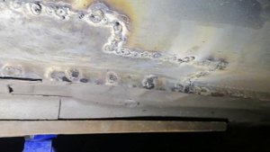 Частичная замена порога на Шевроле лачетти, варю пороги с кусочков.