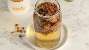 Окрошечный квас с изюмом