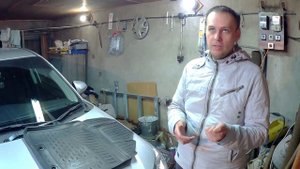 Коврики фирмы Элемент, установка брызговиков на Toyota Corolla Filder Е160