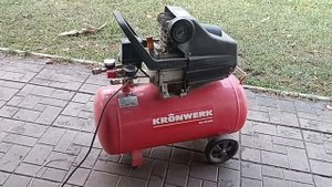 Компрессор KRONWERK 50/200, 4 года использования
