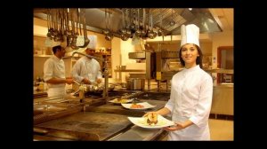 Устроилась на работу уборщицей, а стала шеф — поваром в ресторане