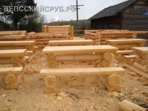 Рубленный колодец, лавки, столы и фигуры из бревна. Малые архитектурные формы для дачи, сада и бани