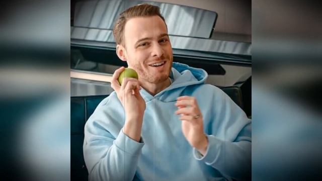 Palabras sinceras de Kerem Bürsin:" La belleza de las mujeres brilla con el corazón" смотреть онлайн