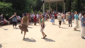 Бабушки в Сокольниках. 09.06.13