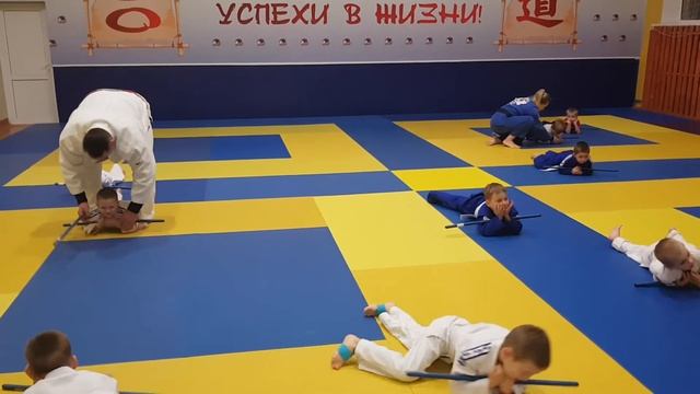 Новая группа в 46 гимназии смотреть онлайн