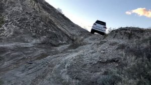 Lexus LX570 off-road - climbing with Crawl Control 4x4 low engaged set at high travel level