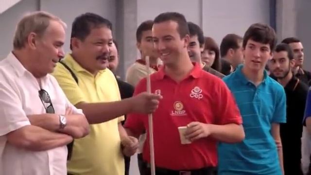 Bolon de "Bata" Reyes con su macuto смотреть онлайн