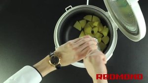 Отварной картофель в мультиварке REDMOND RMC-4503