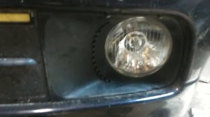 Nissan bassara. Противотуманки установил в бампер