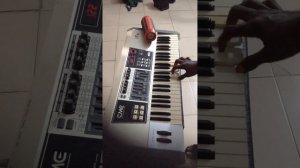 CME UF 50 - 49-Key Wireless MIDI Keyboard Controller with Aftertouch