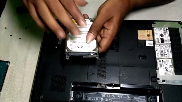 HP Compaq Presario CQ60 Hard Disk HDD replacement смотреть онлайн