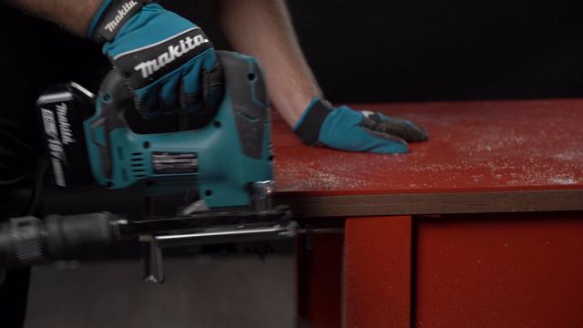 Лобзик аккумуляторный DJV182Z смотреть онлайн