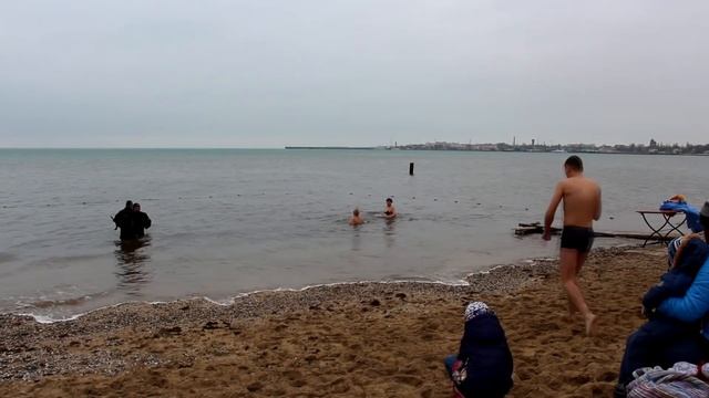Крещение в Крыму. А Вам слабо в море при 3. Все о Крыме