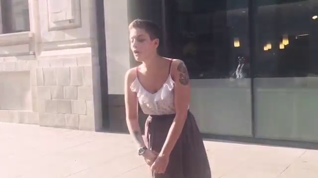 УЛИЧНАЯ ОПЕРНАЯ ПЕВИЦА ► шокировала окружающих смотреть онлайн