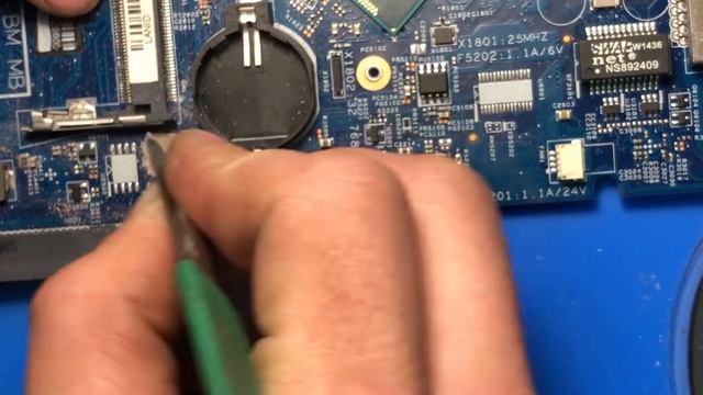 Ремонт ноутбука Acer ES 1 не включается смотреть онлайн