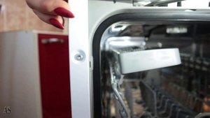 Как снять верхнюю крышку посудомоечной машины Bosch