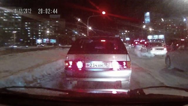 10-12-2012 Мудак на рыжей ВАЗ-2108 смотреть онлайн