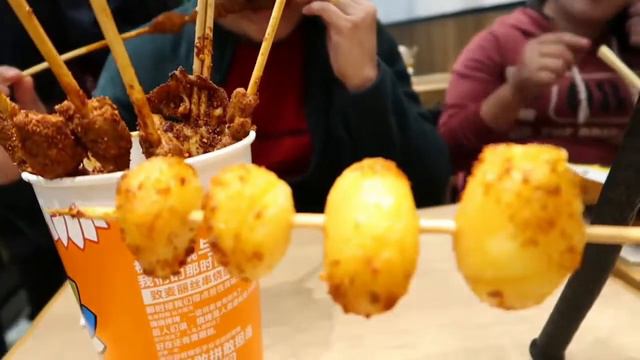 GUANYINQIAO - Famous Shopping District | Chongqing, China смотреть онлайн