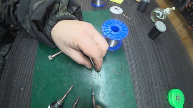 как паять платы . Учимся паять правильно . Канифоль против ЛТИ 120