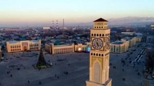 Часы на башне в Казахстане город Тараз.