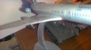 " На подставке" Собранная модель ТУ-154М "Звезда"