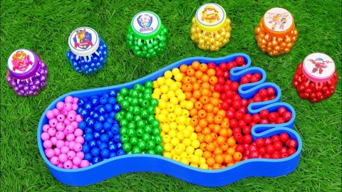 Мультики для малышей. Играем с разноцветными бусинками. Залипашки. АСМР.