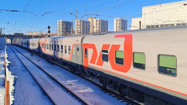 ЭП1М-525 с поездом 298 Москва - Владикавказ