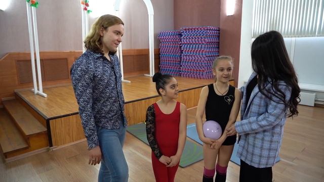 День с Азербайджанцем: Фарид Казаков смотреть онлайн