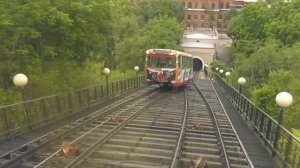 Во Владивостоке фуникулёр возобновил работу после ремонта