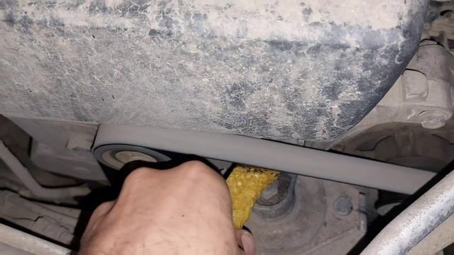 СВИСТИТ РЕМЕНЬ ГЕНЕРАТОРА .КАК УСТРАНИТЬ ПРОБЛЕМУ ЗА 1 МИНУТУ .СТАРЫЙ ДЕДОВСКИЙ СПОСОБ. смотреть онлайн