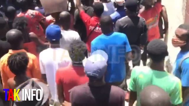 Ti lapli pran lari an tout neg granravin gwo zam fann fwa смотреть онлайн