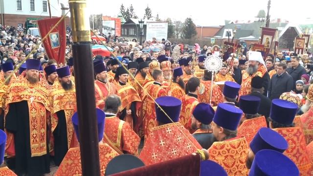 Крестный ход в Екатеринбурге. Пасха смотреть онлайн