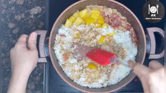 How to cook Hawaiian Fried Rice?#friedrice #hawaiian #pineapple #rice
